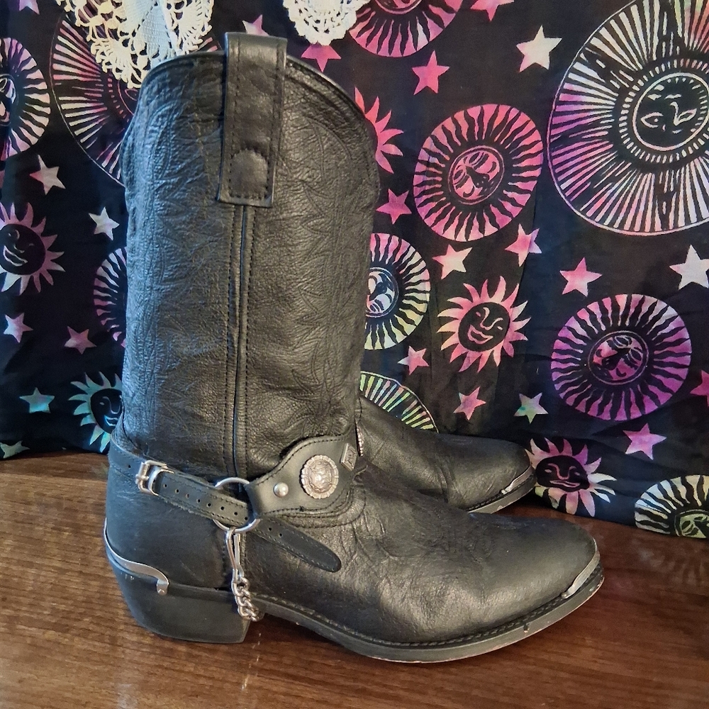 Dingo Suiter Black Leather Boots Chain Concho Collar Metal Tip Size 11 EW Mens - Picture 3 of 13
